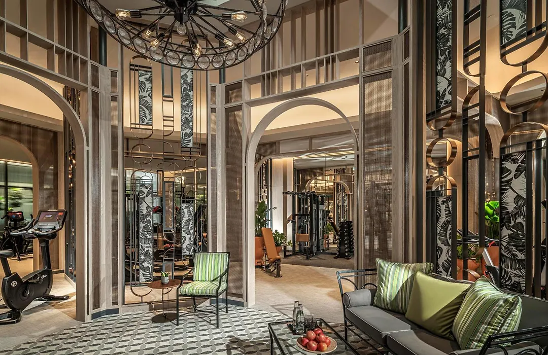 Four Seasons Hotel Singapore-1